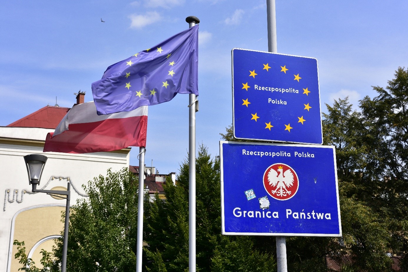 Zdjęcie przedstawia polskie przejście graniczne. Fot. Albin Marciniak – Adobe Stock